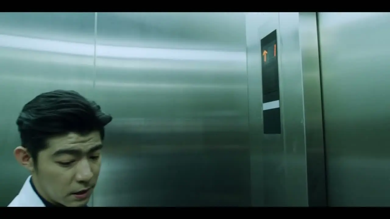 Детектив с миллионом подписчиков обложка