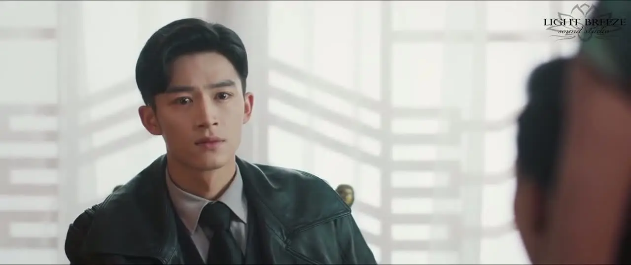 Теневой детектив обложка