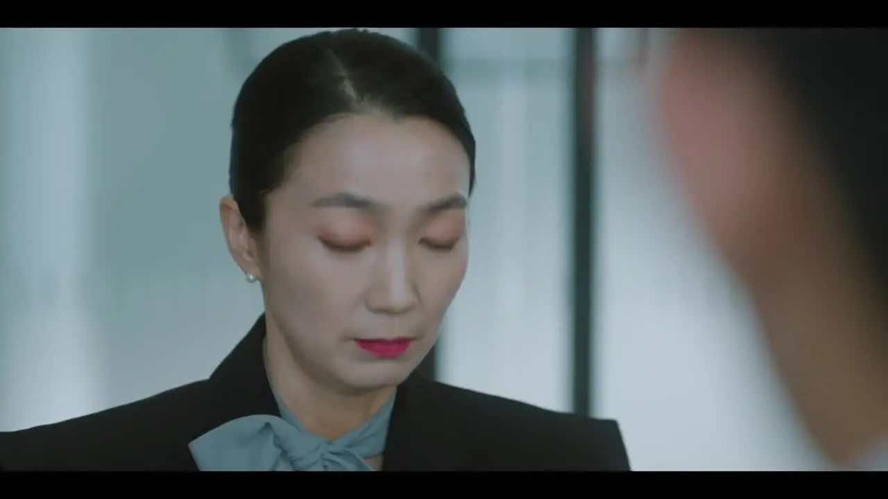 Королева слёз обложка